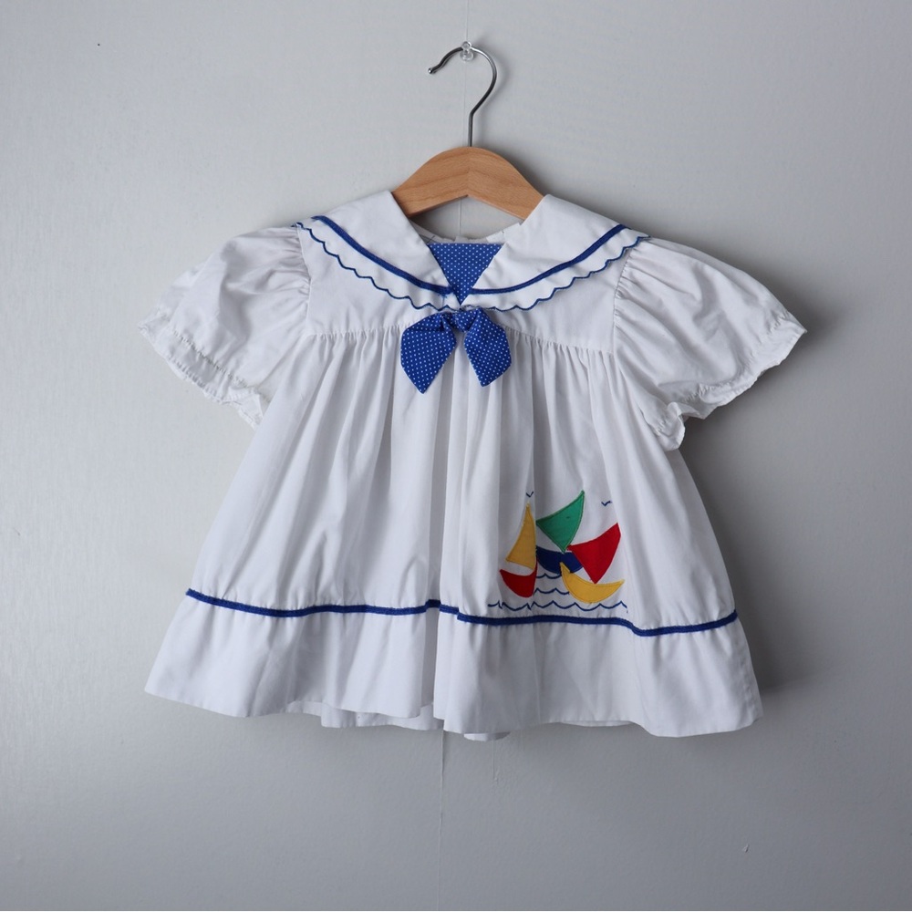 Vintage Embroidered Sailboat Nautical Short Sleeve Sailor Dress